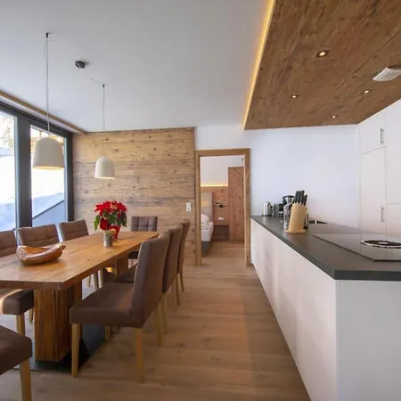 Сasa de vacaciones Edelweisshaus 8 *